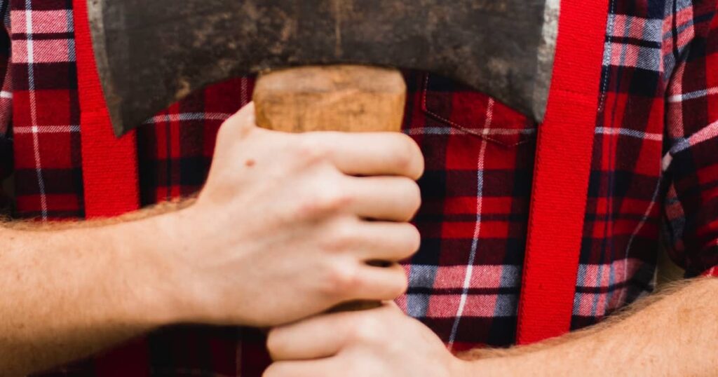 Axe Throwing In Bristol The Best Bristol Axe Throwing Venues